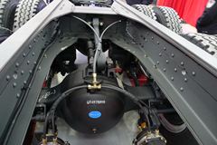 重汽王牌 重卡 280马力 8X4 9.4米载货车底盘(代号012)(CDW1310A1T4)