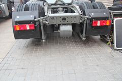 中国重汽 HOWO T7H重卡 400马力 6X2牵引车(ZZ4257V323HD1)
