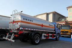 福田 欧曼EXT 3系 210马力 4X2 油罐车底盘(BJ5163GYY-AB) 福田 欧曼EXT 3系 210马力 4X2 油罐车底盘(BJ5163GYY-AB)