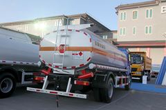 福田 欧曼EXT 3系 210马力 4X2 油罐车底盘(BJ5163GYY-AB) 福田 欧曼EXT 3系 210马力 4X2 油罐车底盘(BJ5163GYY-AB)