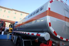 福田 欧曼EXT 3系 210马力 4X2 油罐车底盘(BJ5163GYY-AB) 福田 欧曼EXT 3系 210马力 4X2 油罐车底盘(BJ5163GYY-AB)