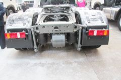 中国重汽 HOWO T7H重卡 440马力 6X4牵引车(ZZ4257V324HD1)