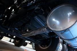 欧曼雄狮&nbsp;洒水车/喷洒车底盘图片