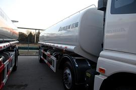 欧曼雄狮&nbsp;洒水车/喷洒车底盘图片