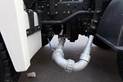 福田 欧曼5系 210马力 6X2 洒水车(BJ5253GYY-XA)