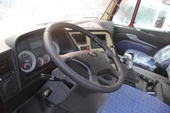 中国重汽 豪瀚J5G重卡 340马力 6X2牵引车(ZZ4255N27C3D1W)