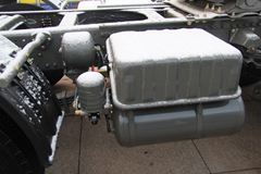 中国重汽 豪瀚J5G重卡 340马力 6X2牵引车(ZZ4255N27C3D1W)