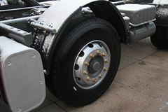 中国重汽 豪瀚J5G重卡 340马力 6X2牵引车(ZZ4255N27C3D1W)