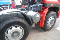 中国重汽 豪瀚J5G重卡 340马力 6X2牵引车(ZZ4255N27C3D1W)