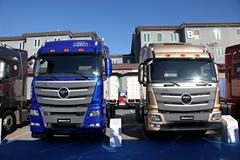 福田 欧曼GTL 6系重卡 420马力 6X4牵引车(BJ4259SMFKB-XB)