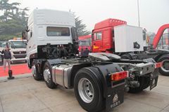 中国重汽 斯太尔重卡 340马力 6X2牵引车(ZZ4223N27C1D1N)