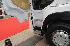 中国重汽 斯太尔重卡 340马力 6X2牵引车(ZZ4223N27C1D1N)
