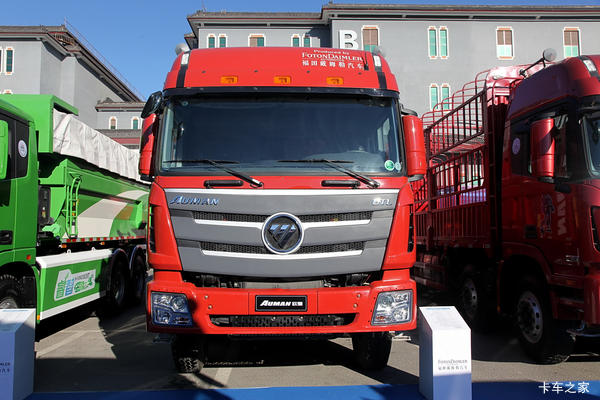 福田 欧曼GTL 6系重卡 320马力 8X4 7.4米自卸车(BJ3319DMPKC-AA)