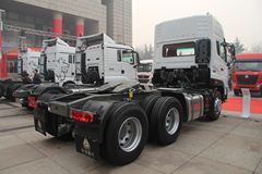 中国重汽 斯太尔重卡 380马力 6X4牵引车(ZZ4253N3241D1BN)
