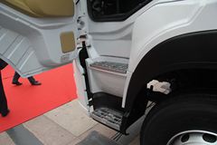 中国重汽 斯太尔重卡 380马力 6X4牵引车(ZZ4253N3241D1BN)