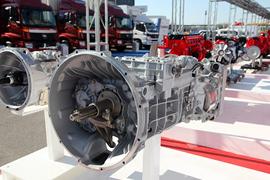 ZF 6挡系列&nbsp;变速箱外观                                                图片