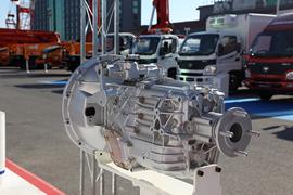 ZF 6挡系列&nbsp;变速箱外观                                                图片