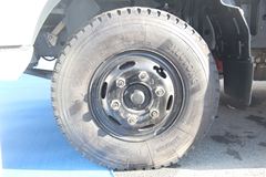 福田 欧马可5系中卡 170马力 4X2 6.2米厢式载货车(LED宣传车)(BJ5129XXC-FB)