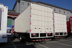 福田 欧马可5系中卡 170马力 4X2 7.8米厢式载货车(BJ5169XXY-F1)