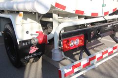 福田 欧马可3系 156马力 4X2 洒水车(亚洁牌)(BQJ5121GSSB)