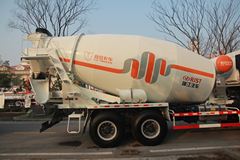 联合卡车U336 336马力 6X4 混凝土搅拌车(SQR5250GJBD6T4-1) 联合卡车U336 336马力 6X4 混凝土搅拌车(SQR5250GJBD6T4-1)