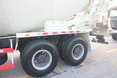 联合卡车U336 336马力 6X4 混凝土搅拌车(SQR5250GJBD6T4-1) 联合卡车U336 336马力 6X4 混凝土搅拌车(SQR5250GJBD6T4-1)