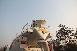 联合U系&nbsp;混凝土搅拌车上装                                                图片