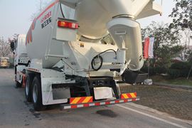 联合U系&nbsp;混凝土搅拌车上装                                                图片