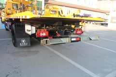 福田 雷萨 170马力 4X2 清障车(HFV5160TQZBJ4)