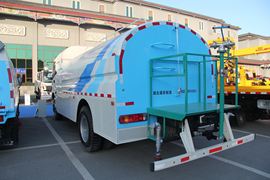 雷萨&nbsp;洒水车/喷洒车外观图片