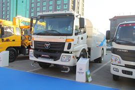 雷萨&nbsp;洒水车/喷洒车外观图片