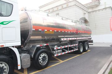 联合卡车底盘&nbsp;油罐车外观图片