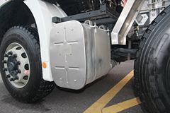 联合卡车 U290 290马力 8X4 运油车(中集牌)(SQR5311GYYD5T6)