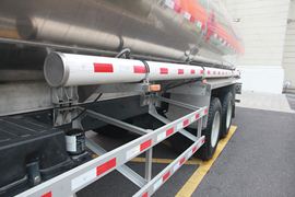 联合卡车底盘&nbsp;油罐车上装图片