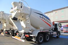 雷萨 L8系列 336马力 6X4 混凝土搅拌车