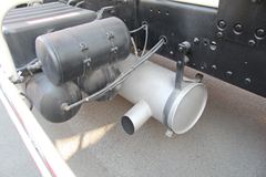 雷萨 L8系列 340马力 6X4 混凝土搅拌车