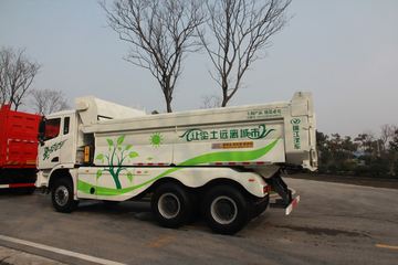 ���Ͽ��� U340 340���� 6X4 5.6��LNG��ж��(SQR3252N6T4)ͼƬ