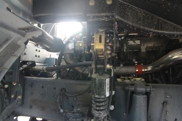 ���Ͽ��� U340 340���� 6X4 5.6��LNG��ж��(SQR3252N6T4)ͼƬ