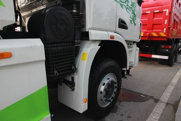 ���Ͽ��� U340 340���� 6X4 5.6��LNG��ж��(SQR3252N6T4)ͼƬ