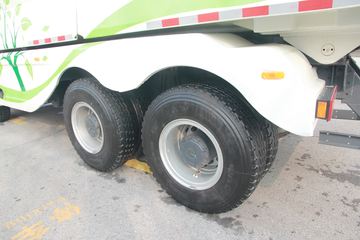 ���Ͽ��� U340 340���� 6X4 5.6��LNG��ж��(SQR3252N6T4)ͼƬ