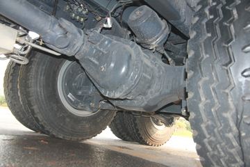 ���Ͽ��� U340 340���� 6X4 5.6��LNG��ж��(SQR3252N6T4)ͼƬ