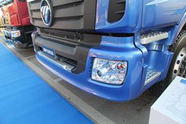 福田欧曼底盘&nbsp;粉粒物料运输车外观图片