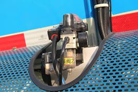 福田欧曼底盘&nbsp;粉粒物料运输车上装图片