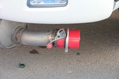 福田 奥铃 143马力 4X2 加油车(雷萨牌)(HFV5070GJYBJ4)