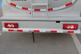 福田欧曼底盘&nbsp;油罐车上装图片