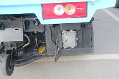 雷萨 141马力 4X2 扫路车(HFV5060TSLBJ4)