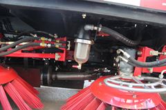雷萨 141马力 4X2 扫路车(HFV5060TSLBJ4)