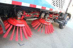 雷萨 141马力 4X2 扫路车(HFV5060TSLBJ4)