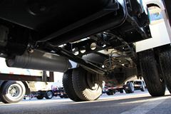 时代 金刚 130马力 4X2 混凝土搅拌车