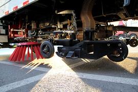 福田欧曼底盘&nbsp;清洗车上装图片